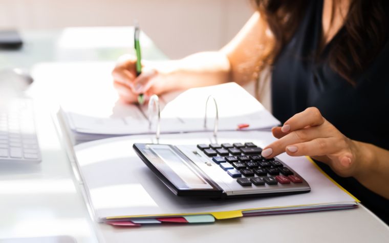 Servicios en materia recaudatoria de Consultoría C.L.A. en Valladolid